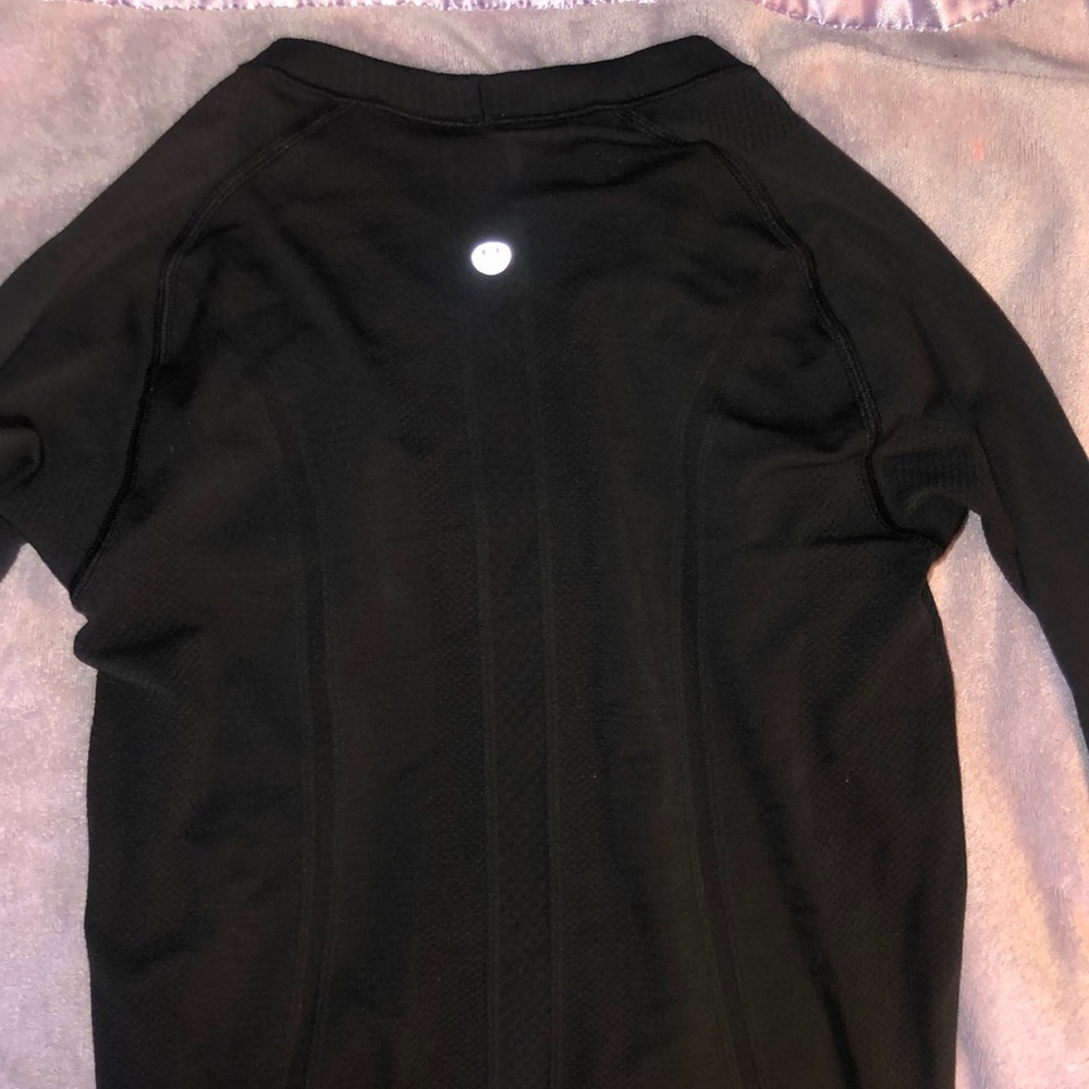 lululemon long sleeve shirt